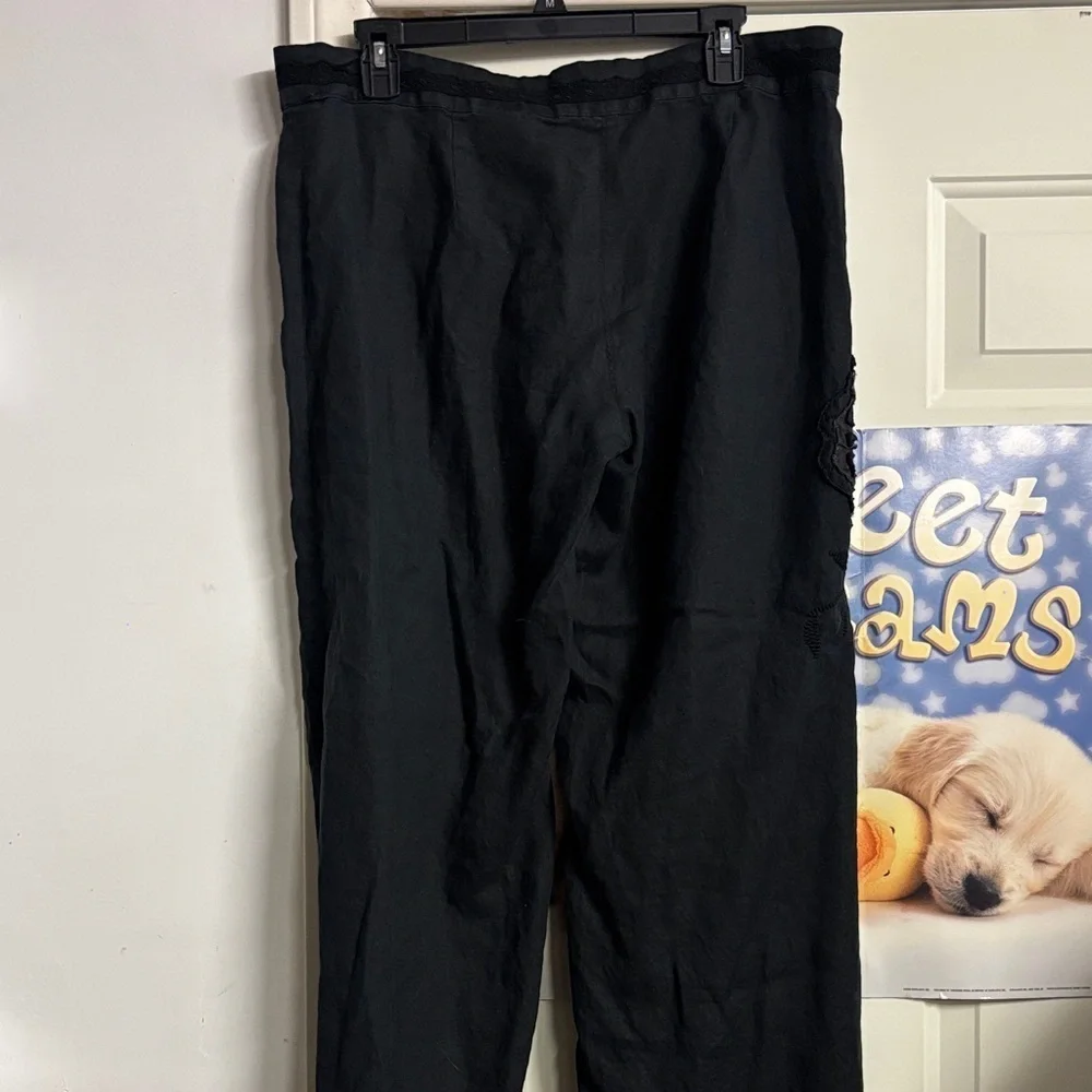 H&M Black Women's Capris with Embroidery